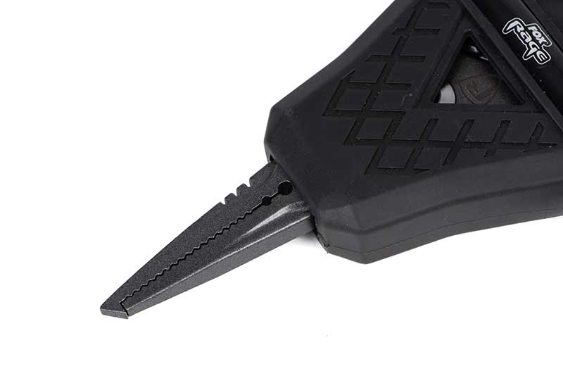 Pliers and hitch Fox Rage