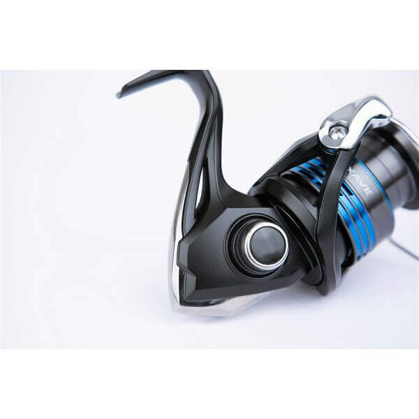 Carrete Shimano Nexave FI 2500 HG 8