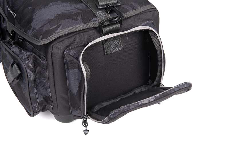 Backpack with boxes {{64230d4df6f5f52890f921391e9b0fe945}}} Voyager Camo Large