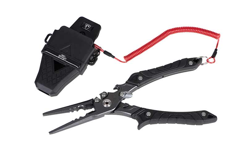 Pliers and hitch Fox Rage