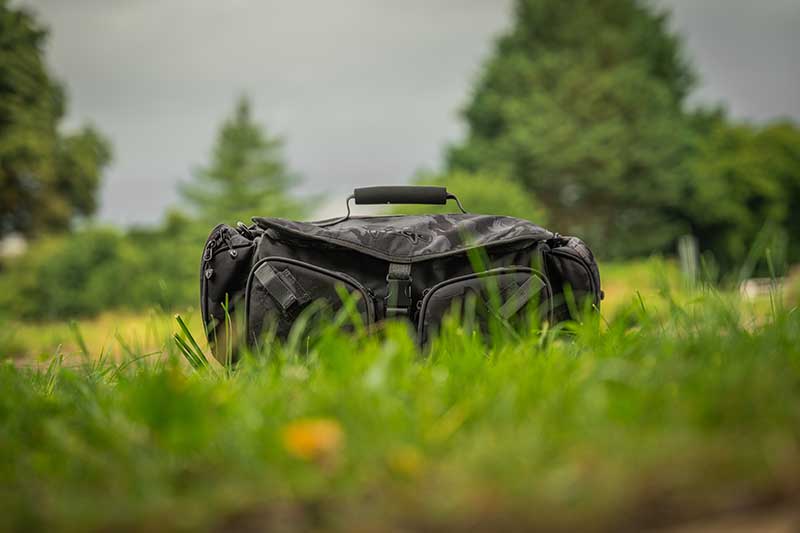 Backpack with boxes {{64230d4df6f5f52890f921391e9b0fe945}}} Voyager Camo Large