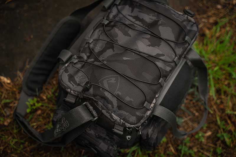 Backpack with cases Fox Rage} Voyager Camo Medium
