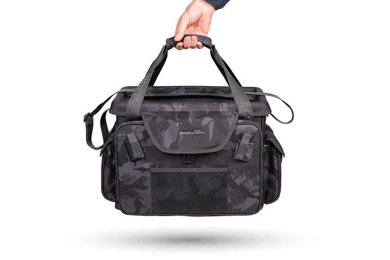 Backpack with boxes Fox Rage} Voyager Moulded Camo XL