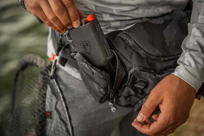 Waist bag with box Fox Rage Voyager Camo