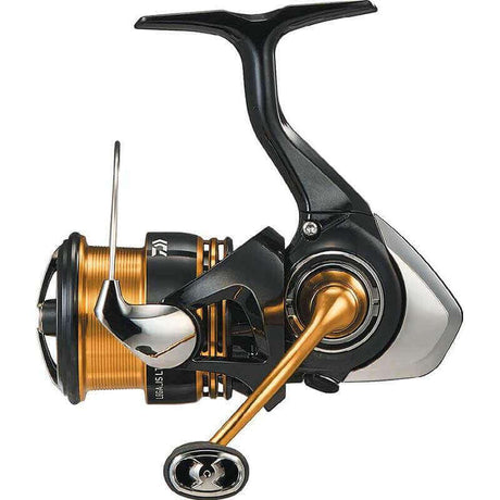 Carrete Daiwa Legalis 23 LT 3000 CXH - Tienda Bass