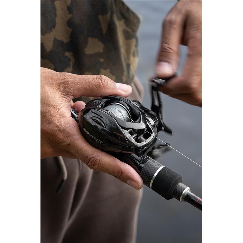 Carrete Zebco Demonic All Black Baitcaster 150 LHW - Tienda Bass